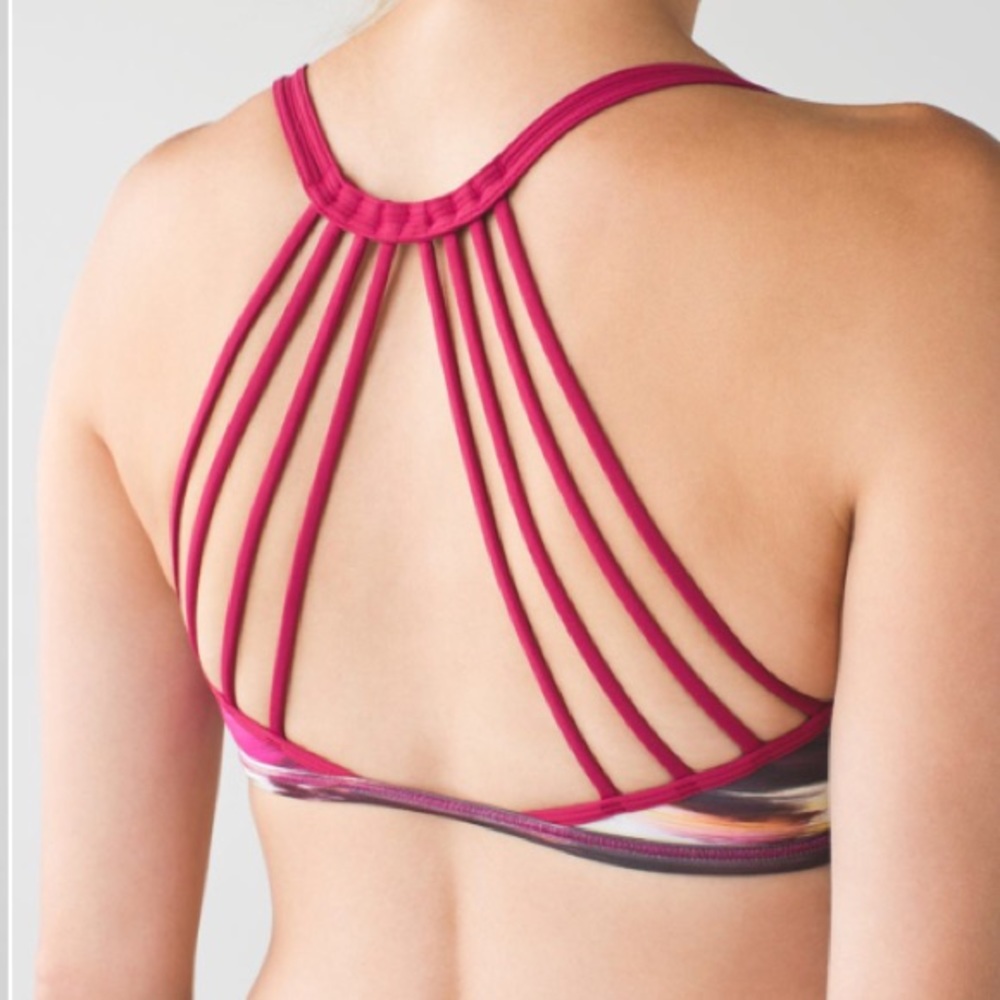Lululemon lighten up bra size 4 pink